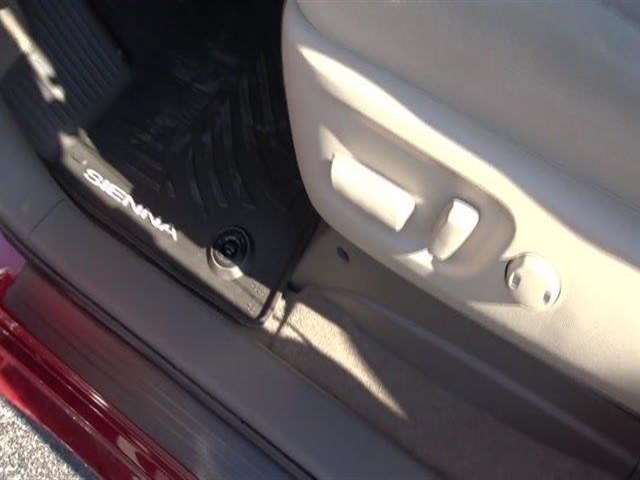 Toyota Sienna 2017 photo 9